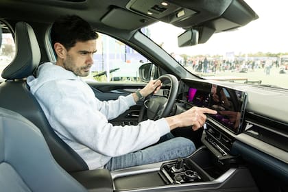 El público pudo acceder al auto para sentir qué se siente manejar Renault Boreal.