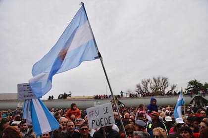 El público recibió a Mauricio Macri en Córdoba