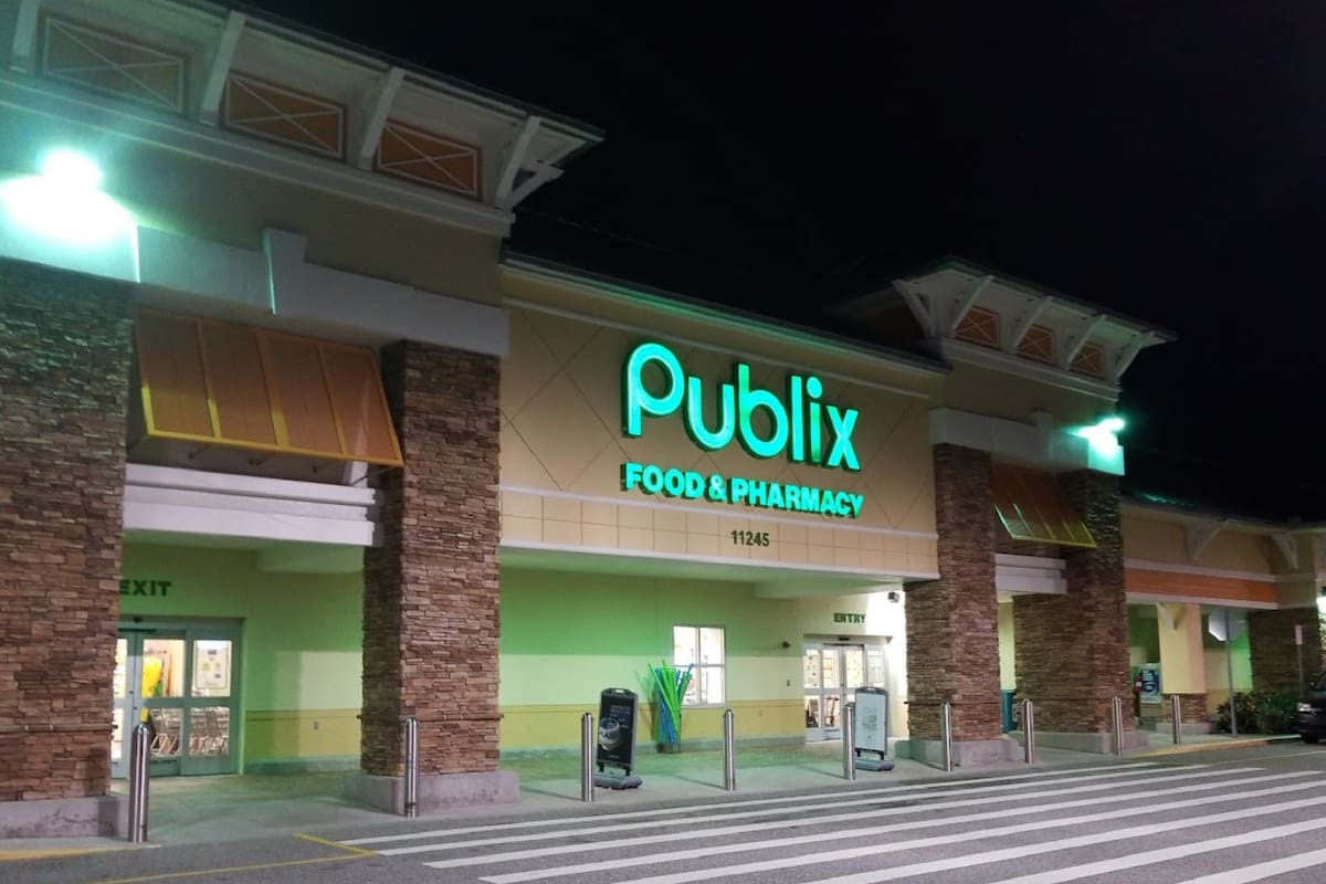 El Publix en el que la ganadora de la lotería adquirió su boleto