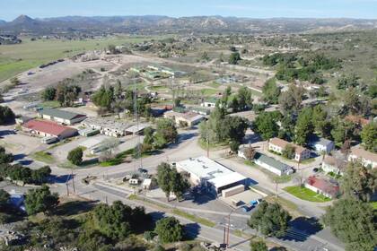 El pueblo de Campo cuenta con 150 residentes que viven en edificios que datan de la Segunda Guerra Mundial