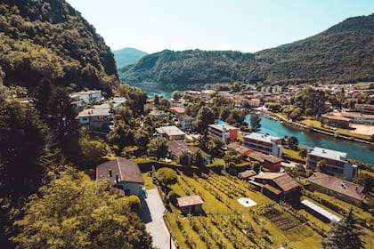 El pueblo de Caslano, emplazado en Ticino, cantón al sur de los Alpes