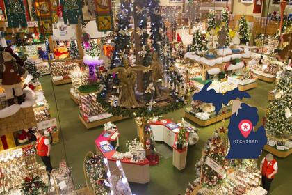 El pueblo de Frankenmuth, Michigan, cuenta con la tienda de Navidad más grande de todo el mundo, llamada Bronner’s Christmas Wonderland (visittheusa)