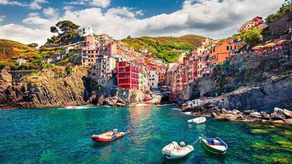 El pueblo de Riomaggiore, al que se llega después de un paseo romántico desde Manarola