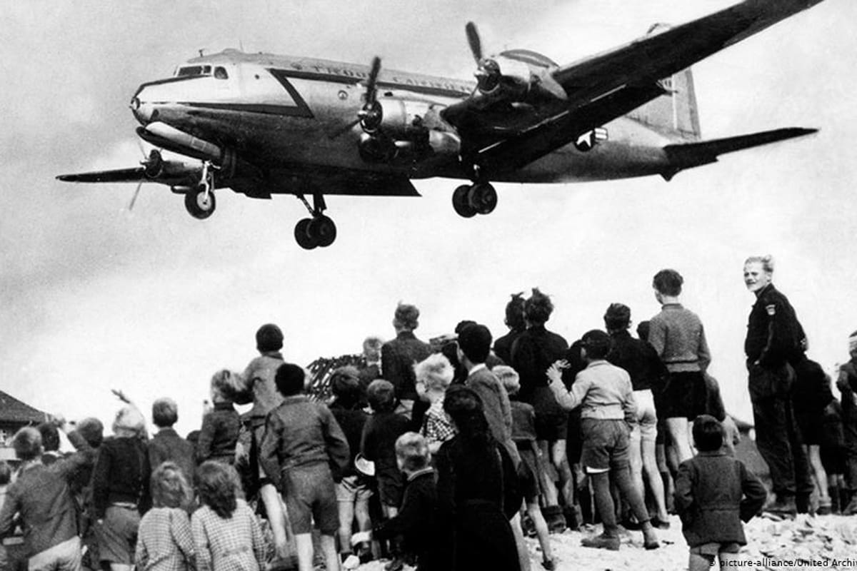 El puente aéreo en Berlín empezó en 1948 y terminó al año siguiente