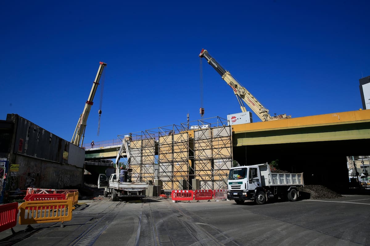 El puente comenzó a ser desmontado