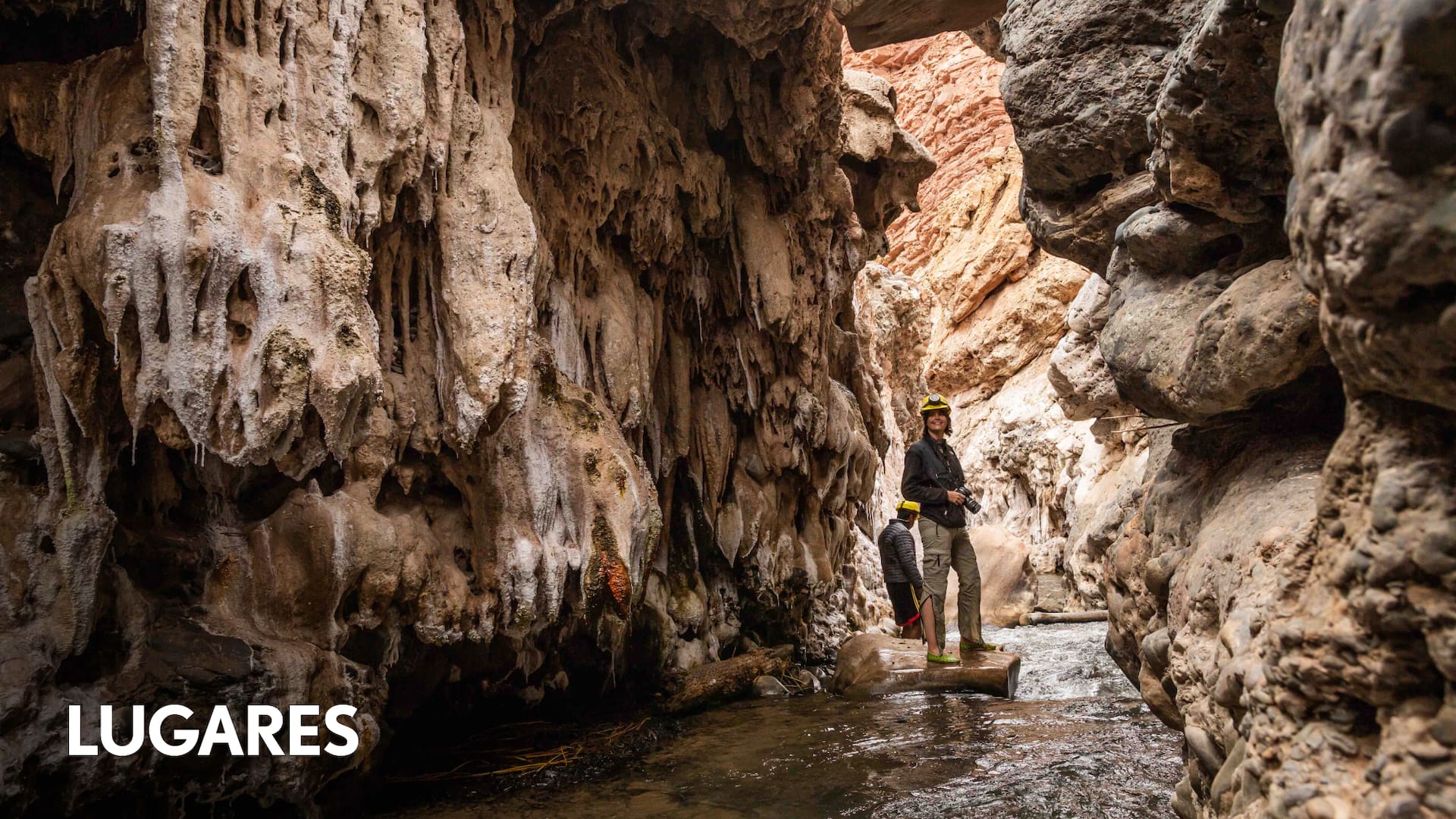 El Puente del Diablo, la extraña formación geológica de los Valles Calchaquíes.