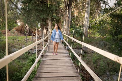 El puente que comunica el hotel con el golf.