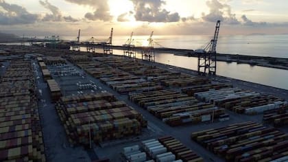 El puerto italiano de Gioia Tauro se ha convertido en una de las principales puertas de entrada de estupefacientes a Europa.