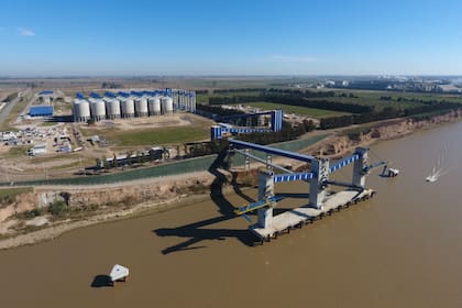 El puerto tiene dos líneas de embarque