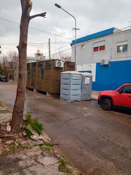 El puesto de la Gendarmería en Fuerte Apache, baleado por asaltantes
