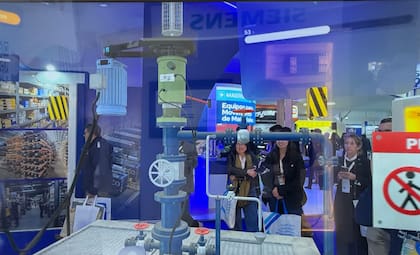 El puesto de Siemens en la Expo Argentina Oil & Gas (AOG) Patagonia, en Neuquén