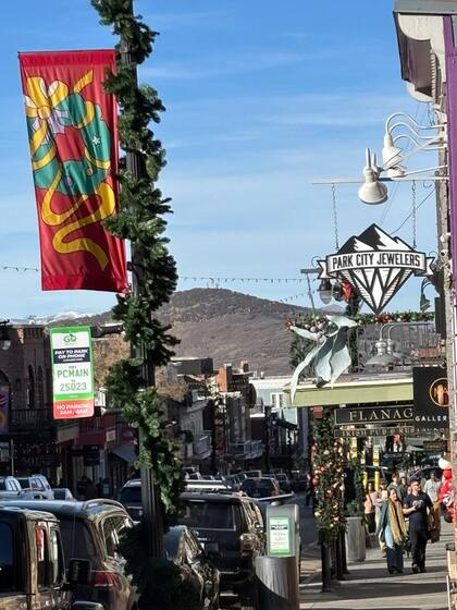El pulso social de Park City corre por su arteria principal: Main Street, que cuenta con unas 200 tiendas y 50 restaurantes
