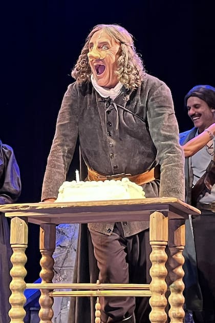 El Puma Goity sobre el escenario en la obra de sus amores: Cyrano
