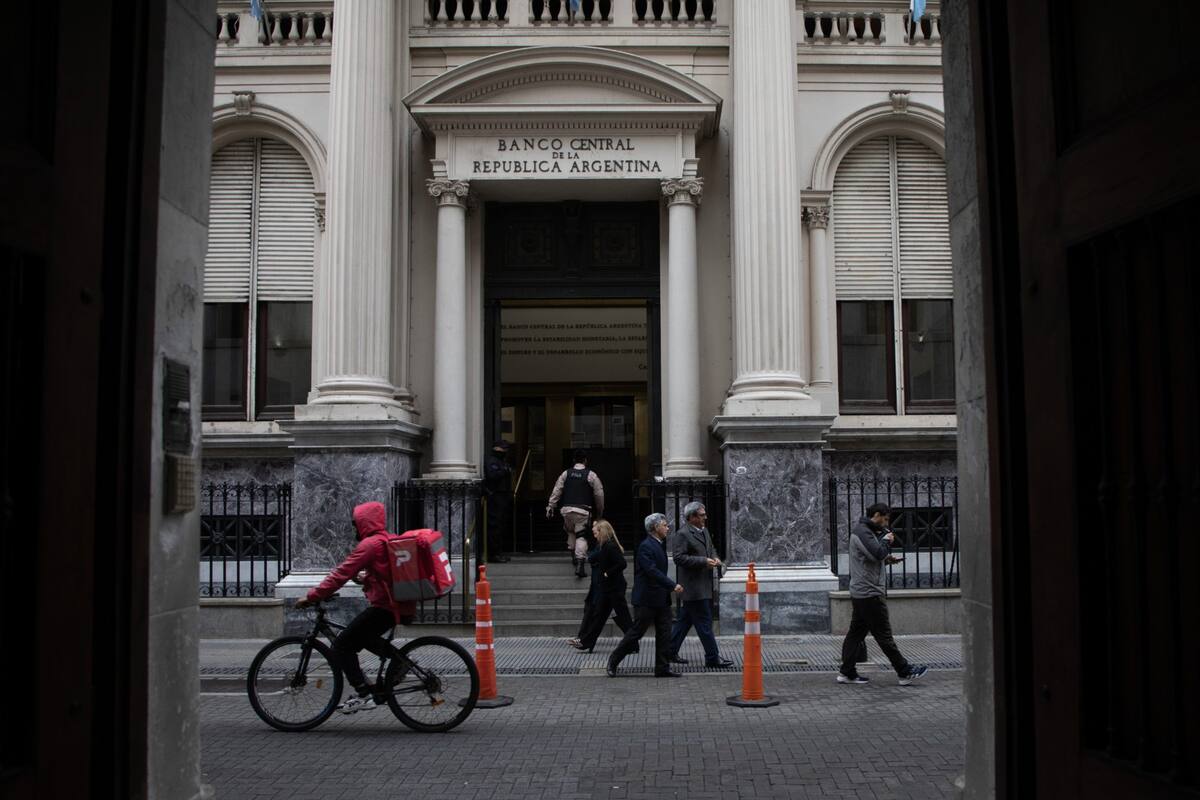El punto es que con un cambio legislativo no es suficiente: basta ponderar la declaración del gobernador para dimensionar que alcanza una ley para enmendar otra y borrar con el codo lo escrito con la mano, dependiendo del humor social en la elección de turno (Xinhua/Martín Zabala)