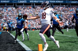 Bears aplastan 59-37 a Panthers en el debut de temporada de más puntos en la historia