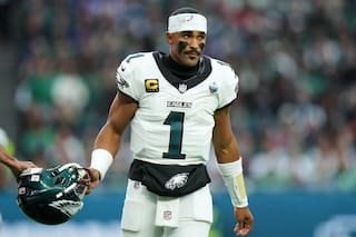 Eagles descartan al quarterback Jalen Hurts para el domingo ante Carolina