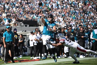 Jaguars aplastan 35-6 a los Patriots y crecen dudas sobre Drake Maye