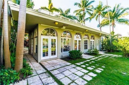 El quincho ubicado en la parte posterior de la casa de los Montaner, en Miami Beach