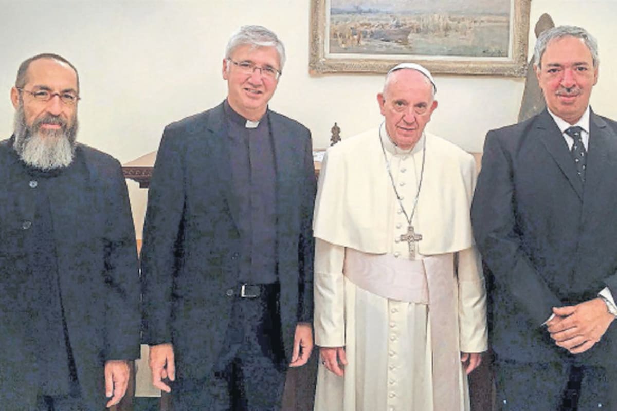 El rabino Goldman, el padre Marcó y el dirigente musulmán Abboud, con el Papa