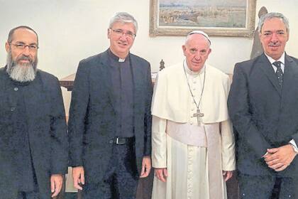 El rabino Goldman, el padre Marcó y el dirigente musulmán Abboud, con el Papa