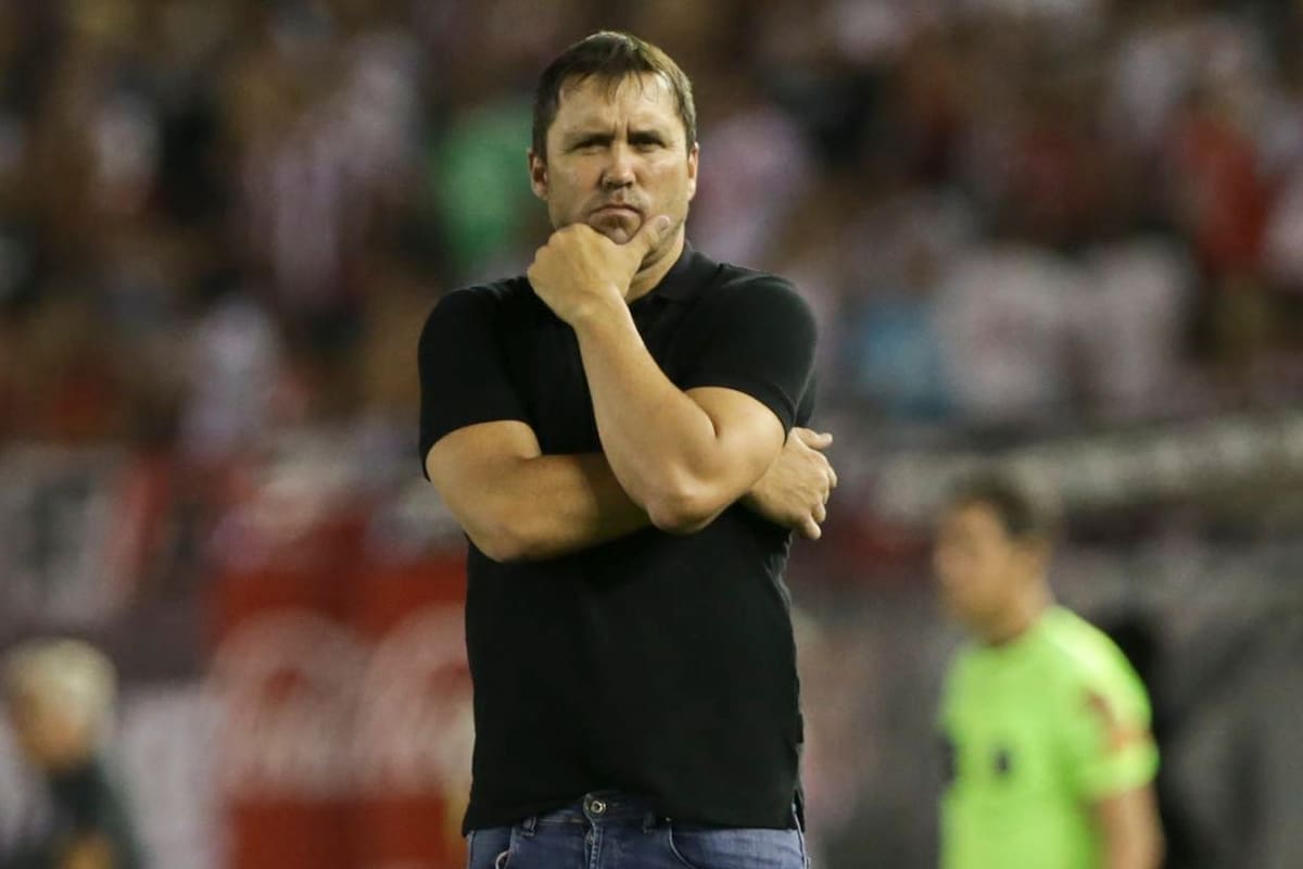 El Racing de Coudet volvió a caer en el Monumental