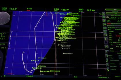 El radar muestra la posición de los buques extranjeros