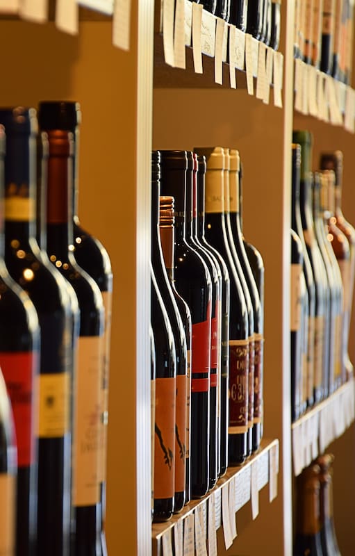 El ránking de Tim Atkins no es solo para los que pueden pagar miles de pesos una botella de tinto; aquí, una selección de buena relación precio calidad
