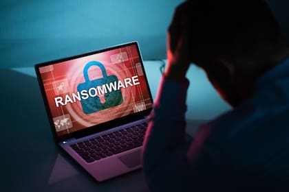 El ransomware es un tipo de código malicioso que encripta datos o programas de una computadora y exige el pago de un "rescate" para liberar la llave que los restablece a su estado original