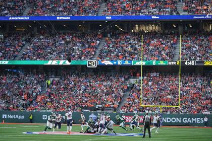 El rapero británico Giggs protagoniza el show del medio tiempo de la NFL en Londres