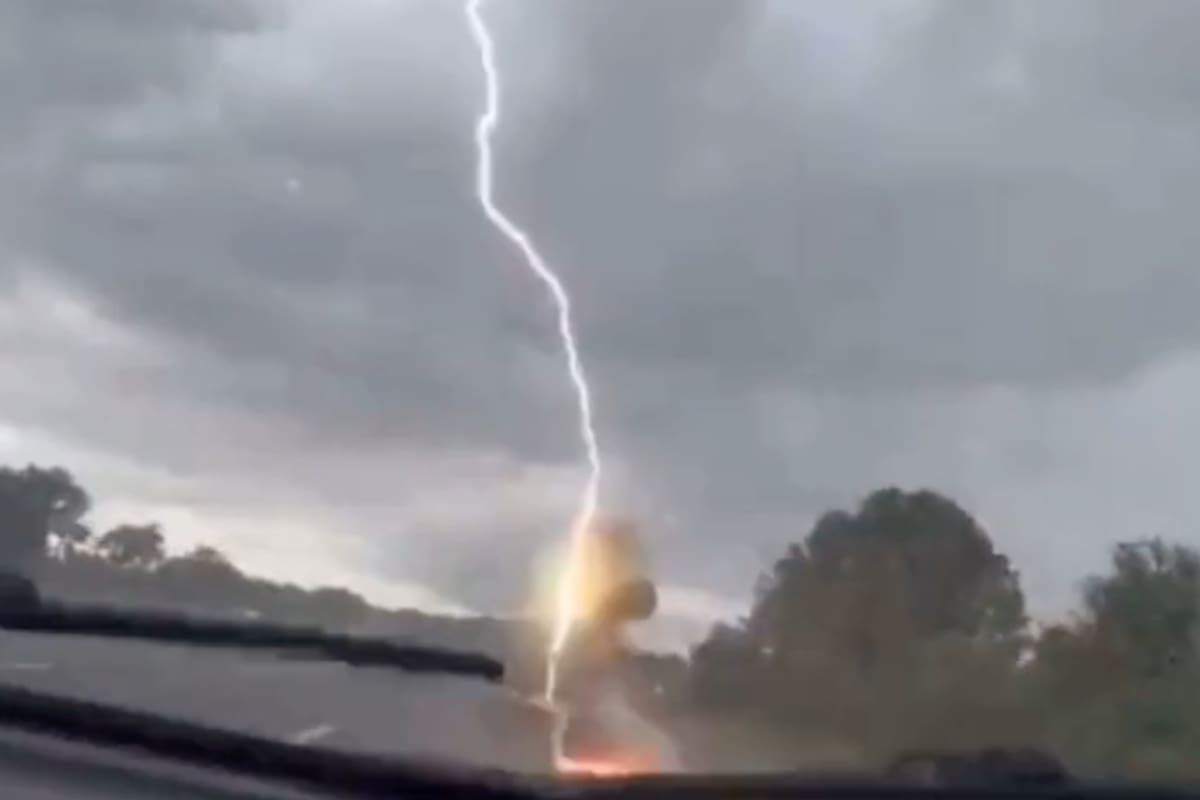 El rayo impactó en la camioneta en la que viajaba un padre y sus hijos en Florida