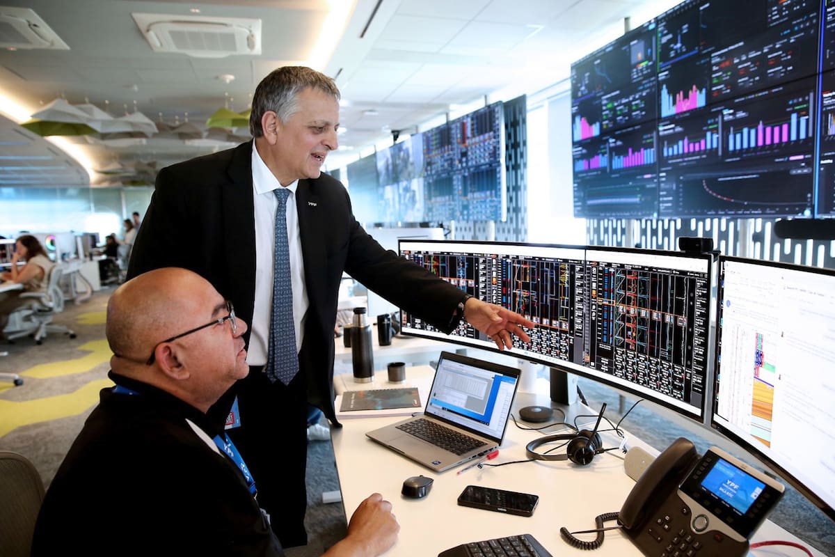 El ‘Real time intelligence center' de YPF en sus oficinas de Puerto Madero