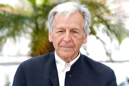 El realizador franco-griego tuvo que desmentir su propia muerte