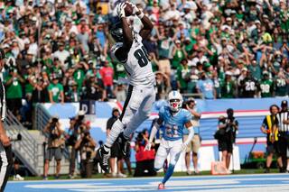 Con touchdown en los últimos 10 segundos Eagles remontan para vencer 24-20 a Titans