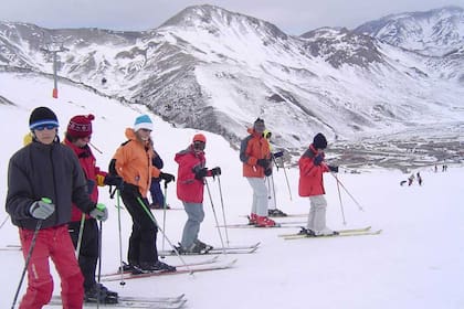 El receso escolar, un momento ideal para practicar deportes invernales