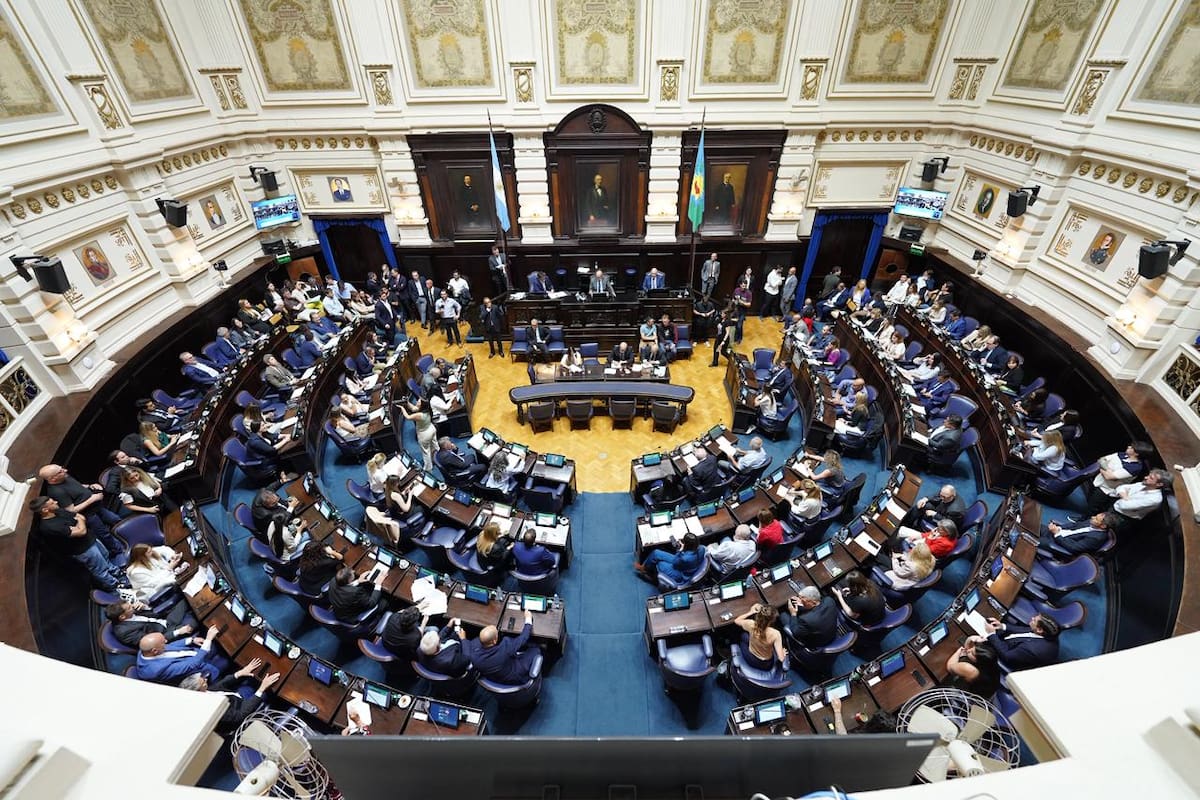 El recinto de la Cámara de Diputados bonaerense, durante la sesión de este martes