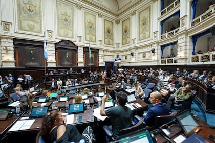 La Legislatura bonaerense podría modificar la ley provincial que limita la reelección de los intendentes
