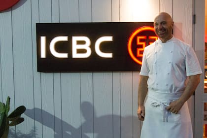 El reconocido chef de Tegui viajó a Cariló para participar de una de las atractivas propuestas de verano que ofrece ICBC y deleitar a los clientes ICBC Exclusive Banking