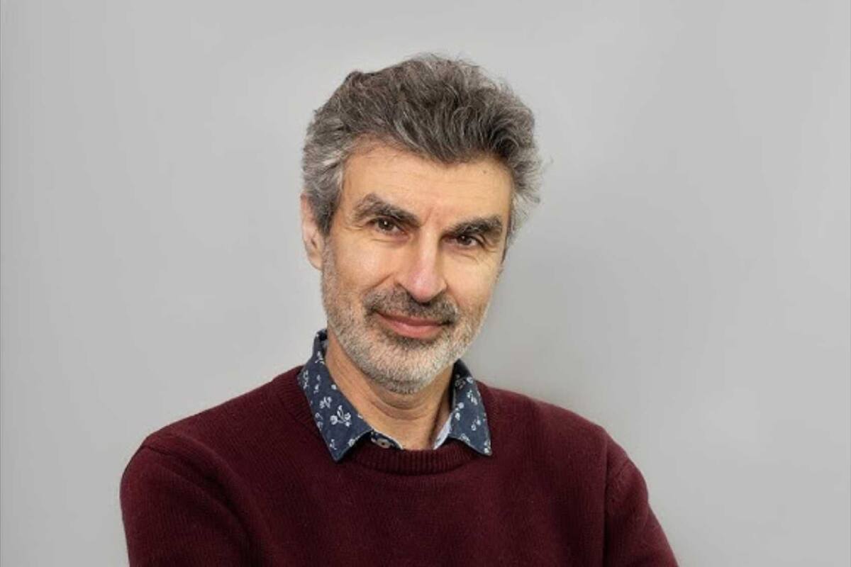 El reconocido experto en informática Yoshua Bengio, pionero de la inteligencia artificial, expresó serias preocupaciones sobre los efectos adversos que esta tecnología emergente podría tener en la sociedad