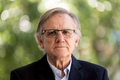 El reconocido infectólogo argentino Eduardo López dialogó con María Laura Santillán en LN+ sobre la hepatitis aguda grave en niños