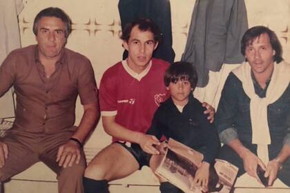 El recordado será José Omar Pastoriza y se suma a la calle Ricardo Bochini, que también circunda al estadio Fuente: Twitter