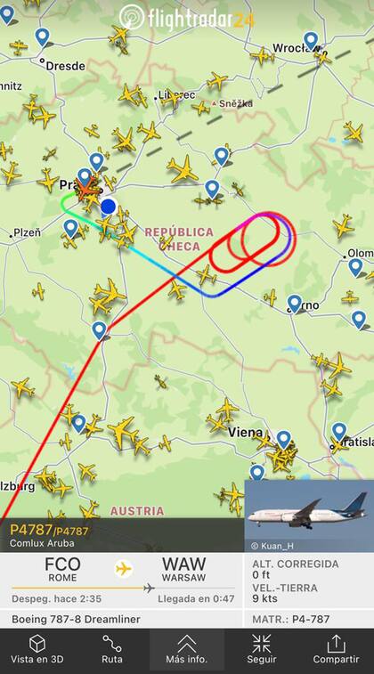 El recorrido del segundo vuelo humanitario a cargo de Enrique Piñeyro para trasladar refugiados ucranianos