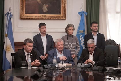 El rector de la UBA, Ricardo Gelpi, el presidente del CIN, Oscar Alpa, y el vicerrector del CIN, Franco Bartolacci