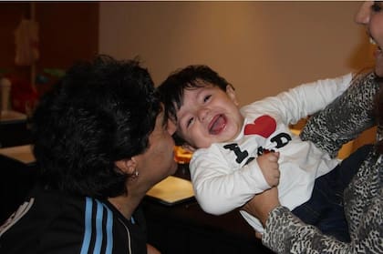 Maradona con Benjamín Agüero hace algunos años. Crédito: Instagram