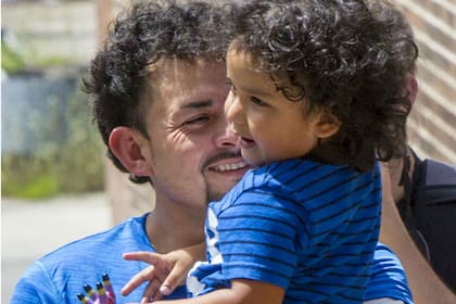 El reencuentro de Ever Reyes con su hijo de tres años