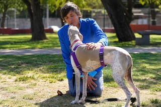 Robertito Funes se reencontró con Gala, la galga que rescató durante una inundación
