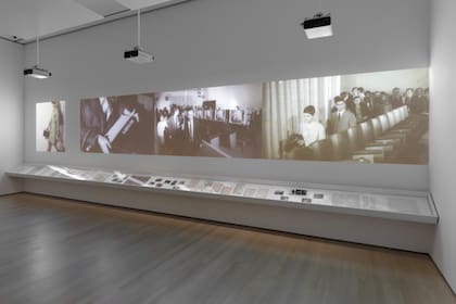 El registro de Simultaneidad en simultaneidad, exhibido dos veces en el MoMA