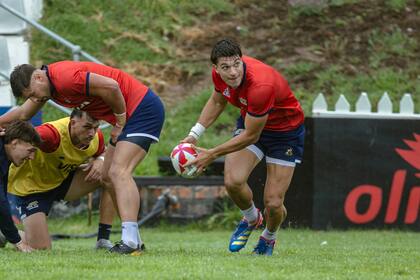 El regresado Matteo Graziano juega la pelota, Agustin Fraga pasa el ruck y observa todo Tobías Wade: un entrenamiento antes de comenzar el segundo torneo de la temporada