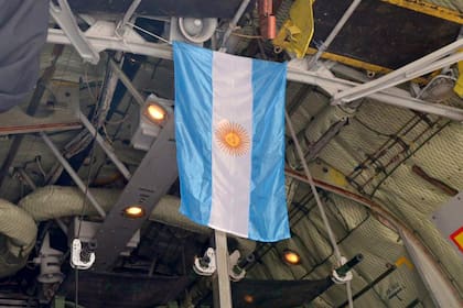 El "Regreso Seguro" comenzó el martes con la partida de un avión Hércules, coordinado entre Defensa, la Cancillería y las FFAA