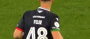 La emoción de Hernán Feler al presentar a su hijo cuando entró en el partido de Boca vs. Vélez