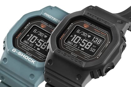 El reloj Casio G-Shock DWH5600, con podómetro y sensor de ritmo cardíaco, también suma un panel solar para alimentar la batería